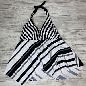 Swimsuits For All Black / White Tankini Top 18 NWT